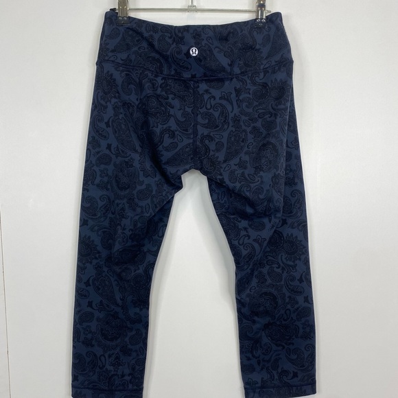 Lululemon Wunder Under 21" Size 6 Cropped Leggings Dark Blue/Black - Picture 2 of 3